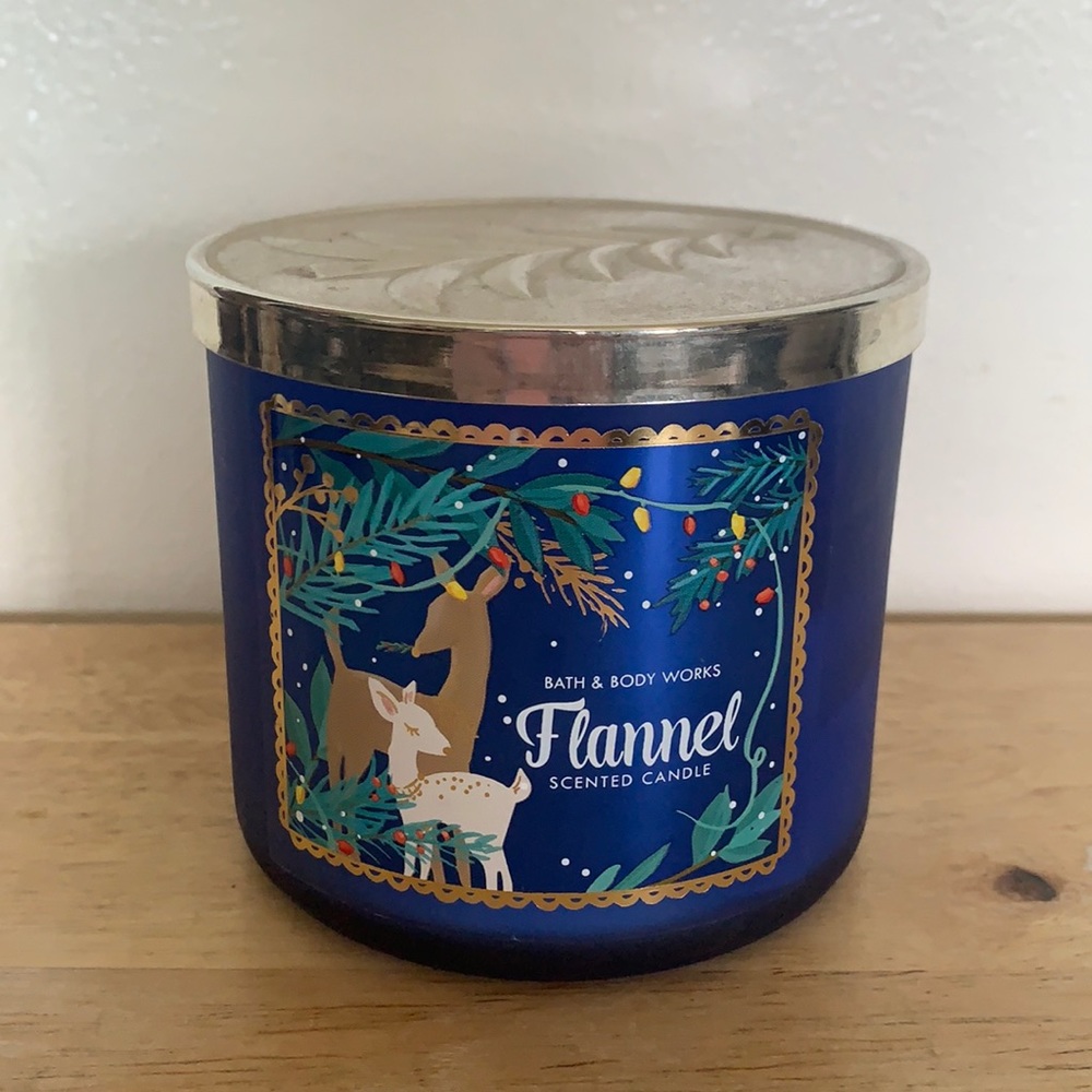 Bath & Body Works Flannel Candle
